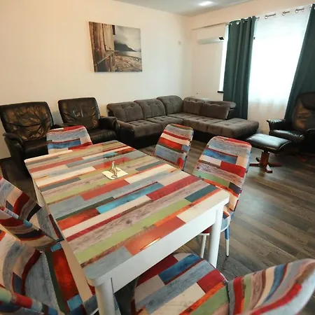 Adrian Apostol Apartamento Năvodari